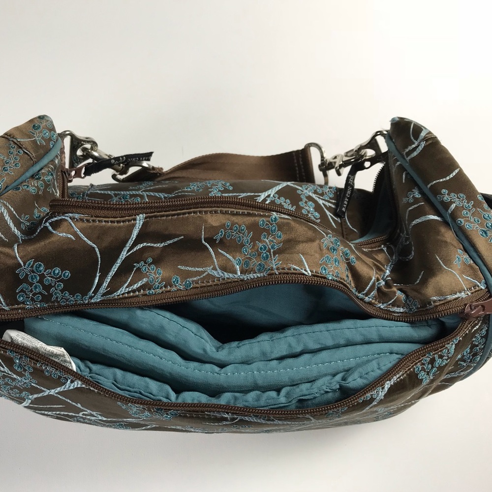 Petunia Pickle Bottom diaper bag‎ - Picture 3 of 8